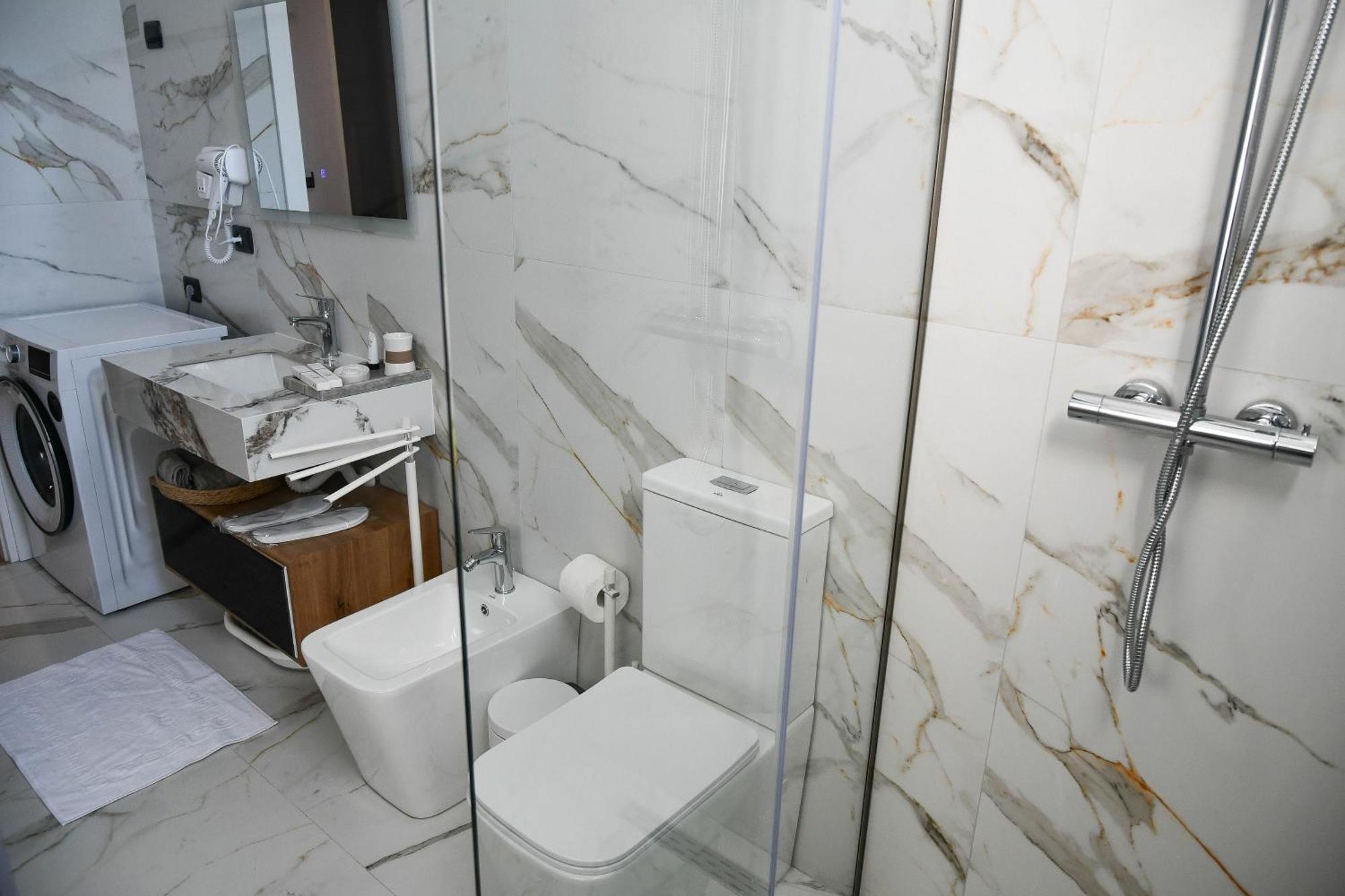 Hata Luxury Apartments Shkodra Exterior foto